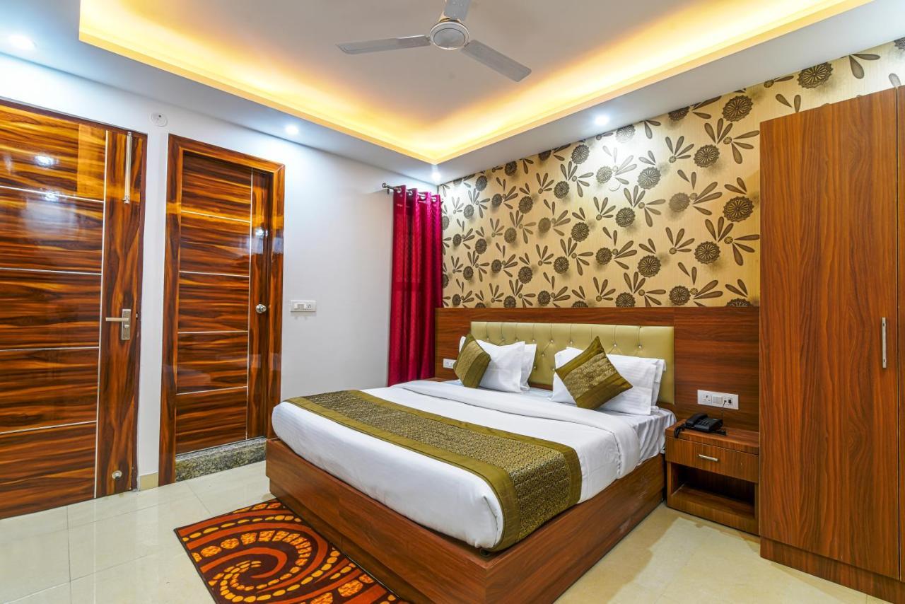 Hotel Urban Tree At Delhi Airport Nueva Delhi Exterior foto